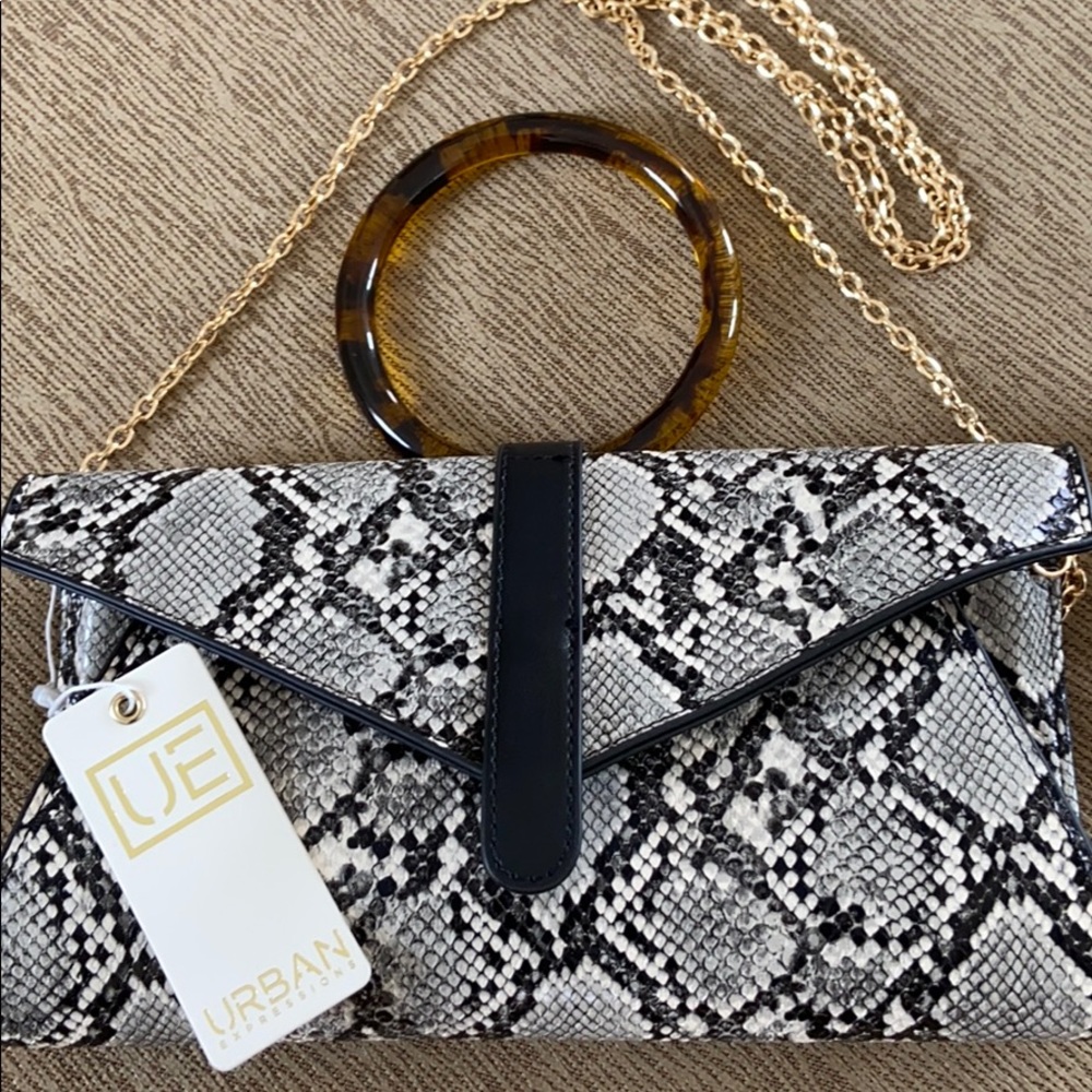 New Urban Expressions Vegan black gray handbag